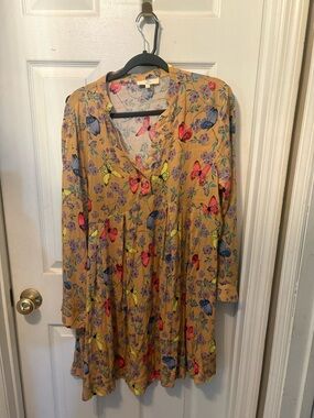 entro  Long-Sleeve Dress with Multicolor Butterfly Print